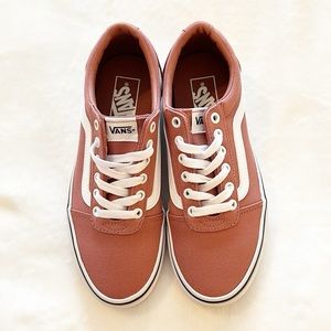 Vans Ward, canvas night rose, size 8 WM